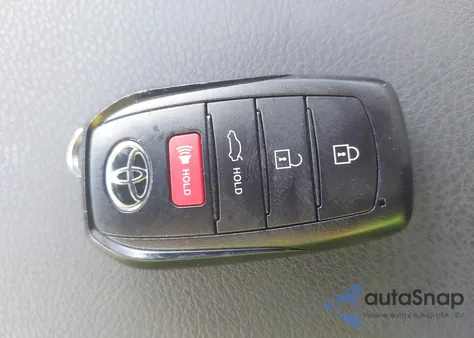 2025 Toyota Camry Le z USA, uszkodzony, nr VIN 4T1DAACKXSU571049